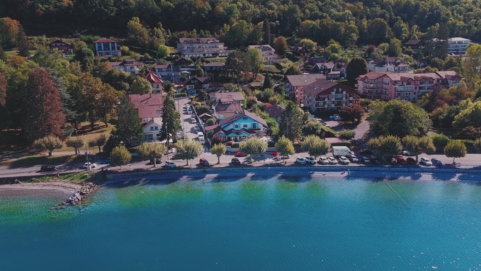 Vue aérienne de Publier et des rives du Léman